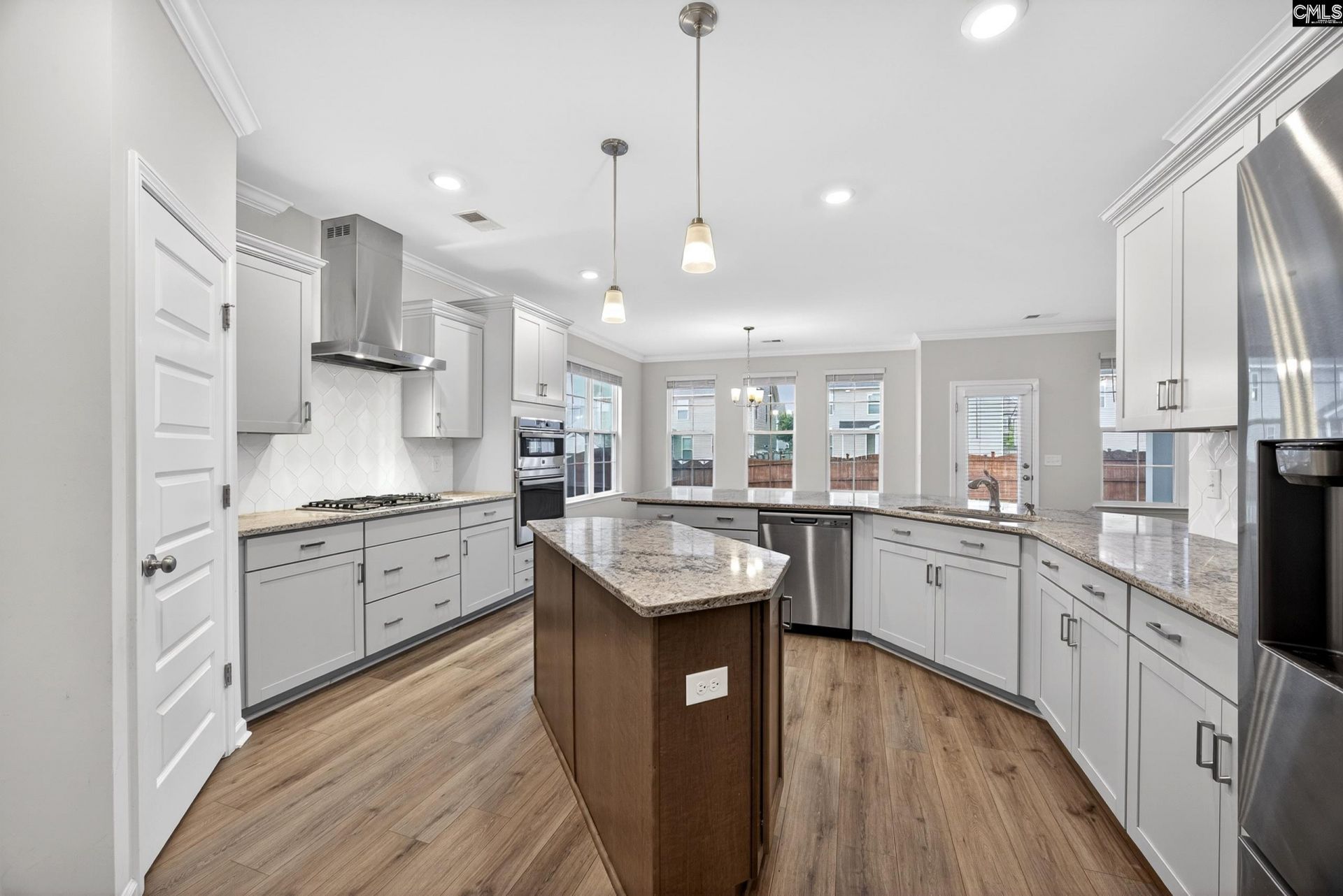 609 Hiawatha Drive  Photo 6
