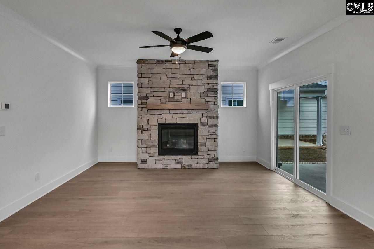 134 Clubside Drive  Photo 11