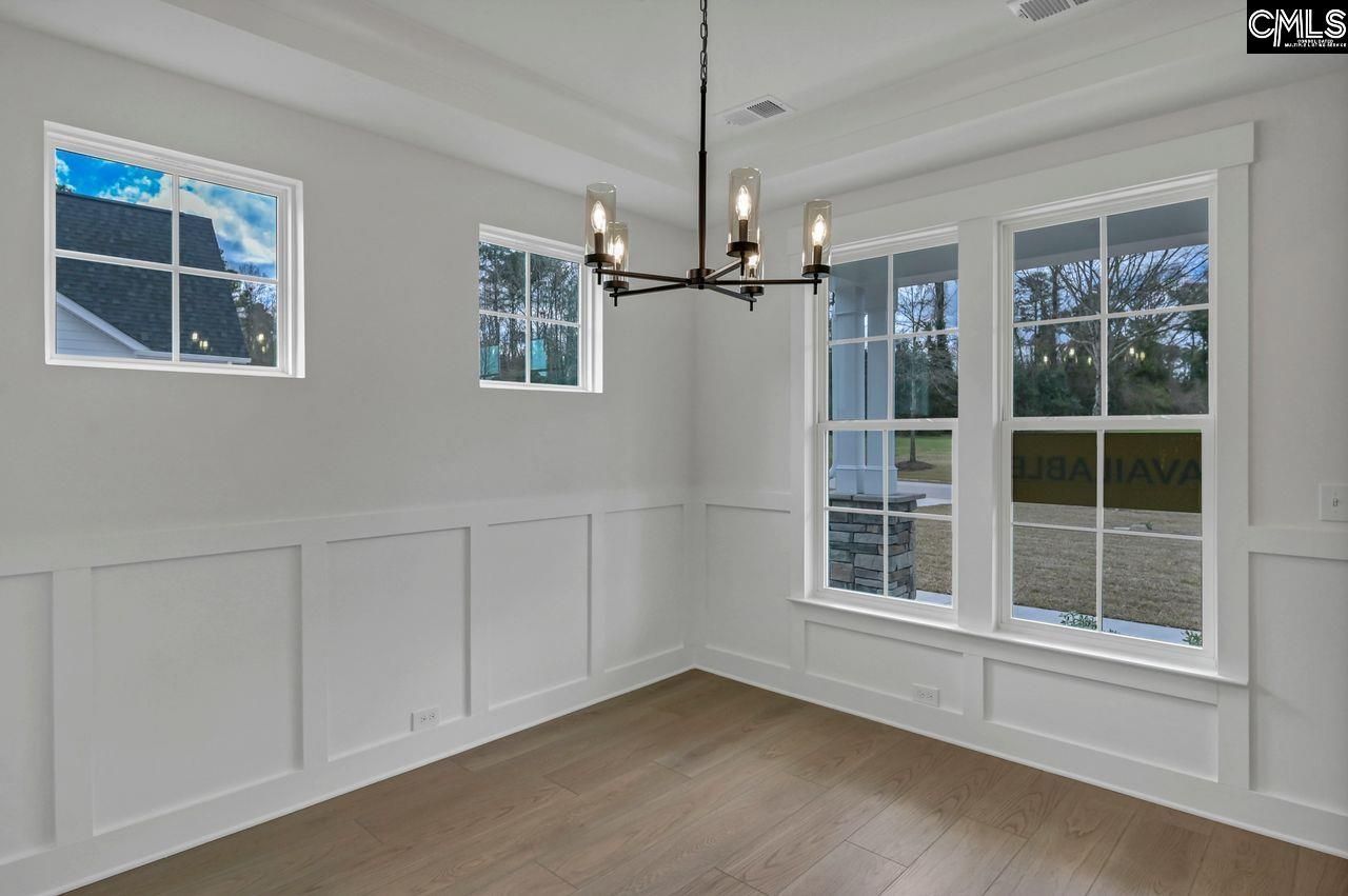 134 Clubside Drive  Photo 4