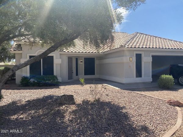 525 W CANDLEWOOD Lane, Gilbert, AZ 85233