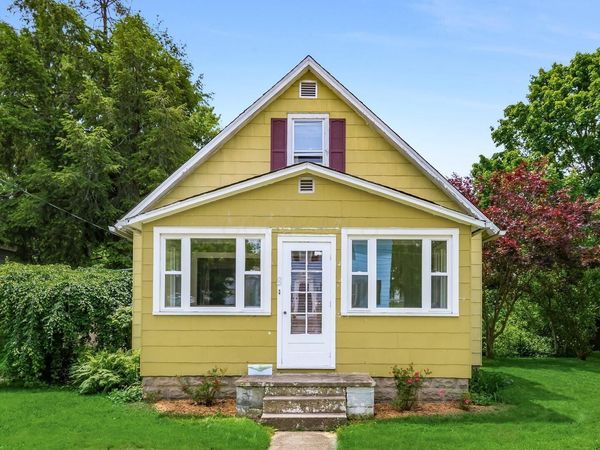 8 Elizabeth Street , Mount Vernon, OH 43050