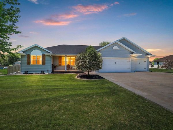 6746 BRECKENRIDGE FALLS BOULEVARD, Greenleaf, WI 54126