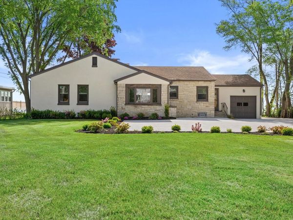 865 Sheridan ROAD, Kenosha, WI 53140