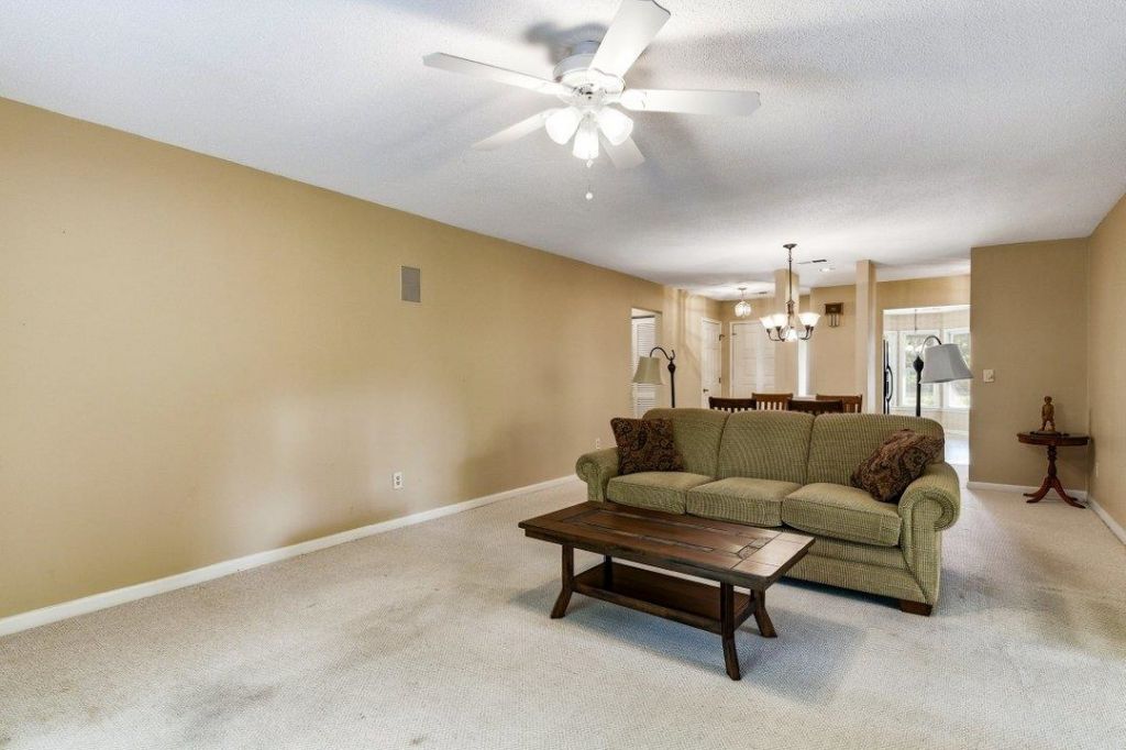 107 Mayberry Ln.  Photo 8