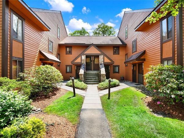 2405 Swiss Mountain Dr, Champion, PA 15622