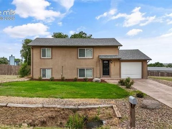 125 E Diamond Road, Fountain, CO 80817
