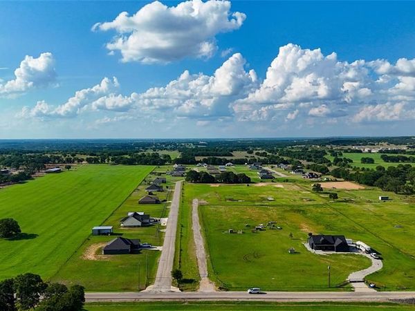1160 Doss Road, Millsap, TX 76066