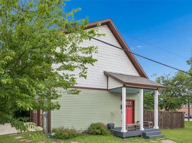 801 W Morphy Street, Fort Worth, TX 76104