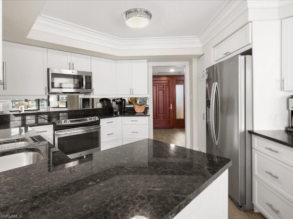 4551 Gulf Shore Blvd N, Unit 1606, Naples, FL 34103 Photo
