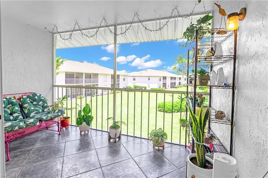 1330 Derbyshire Ct, Unit E203, Naples, FL 34116 Photo
