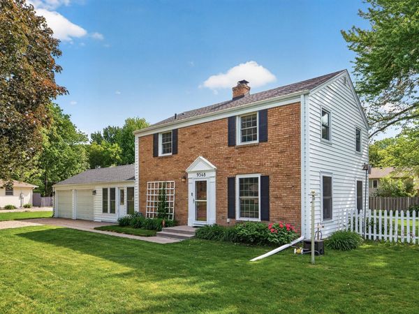 9548 Knox Avenue N, Brooklyn Park, MN 55444