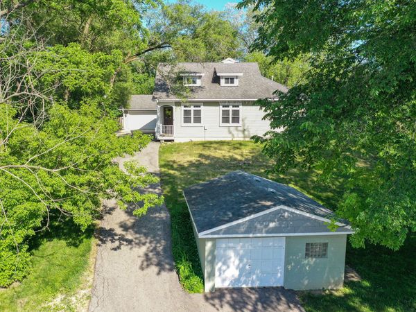 7965 Mchenry St, Burlington, WI 53105