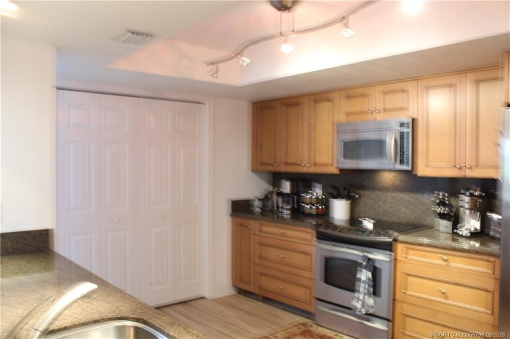 4100 N Highway A1a, Unit 325, Fort Pierce, FL 34949 Photo