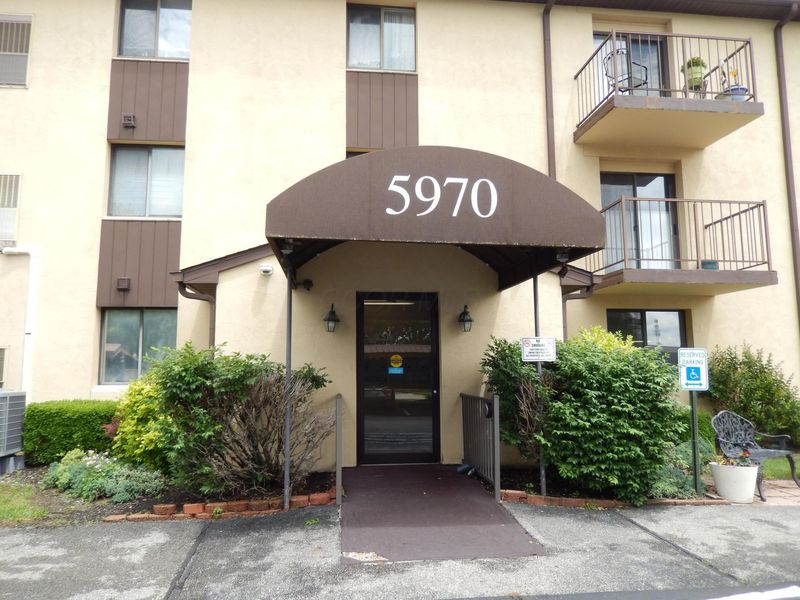 5970 Sharon Woods Boulevard , Unit 203, Columbus, OH 43229 Photo 2