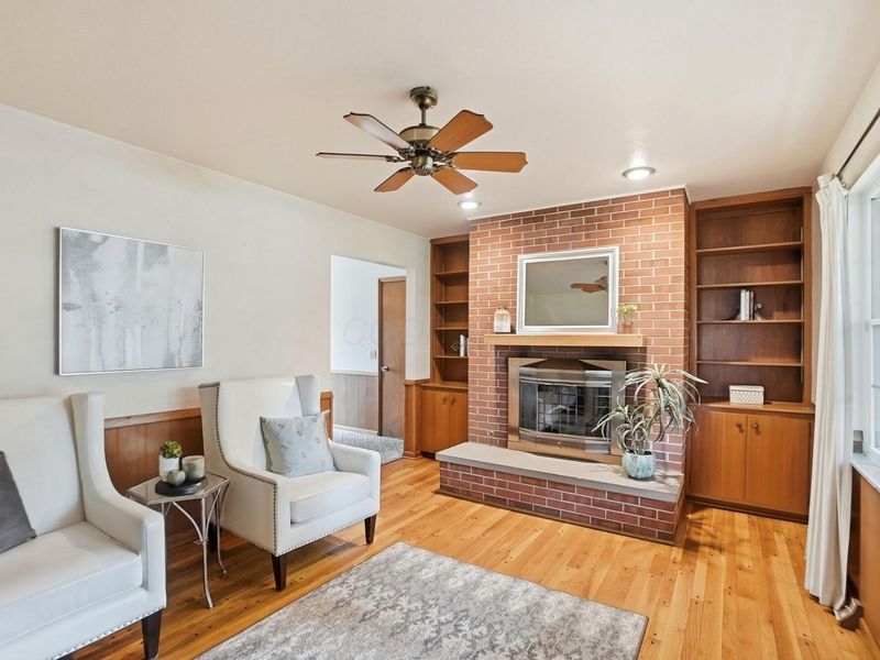 5546 Satinwood Drive , Columbus, OH 43229 Photo 8