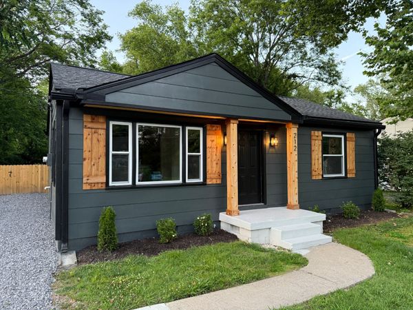 212 Nokes Dr, Hendersonville, TN 37075