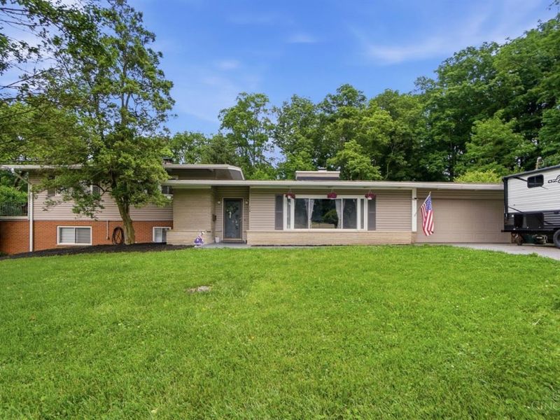 716 Shelley Drive, Batavia, OH 45103 Photo 3
