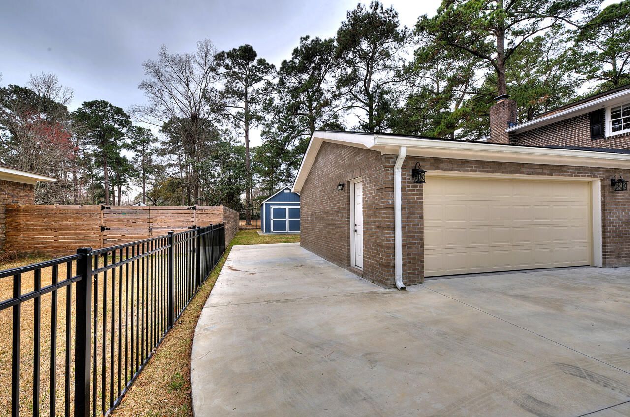 1339 Kiki Way Photo 4