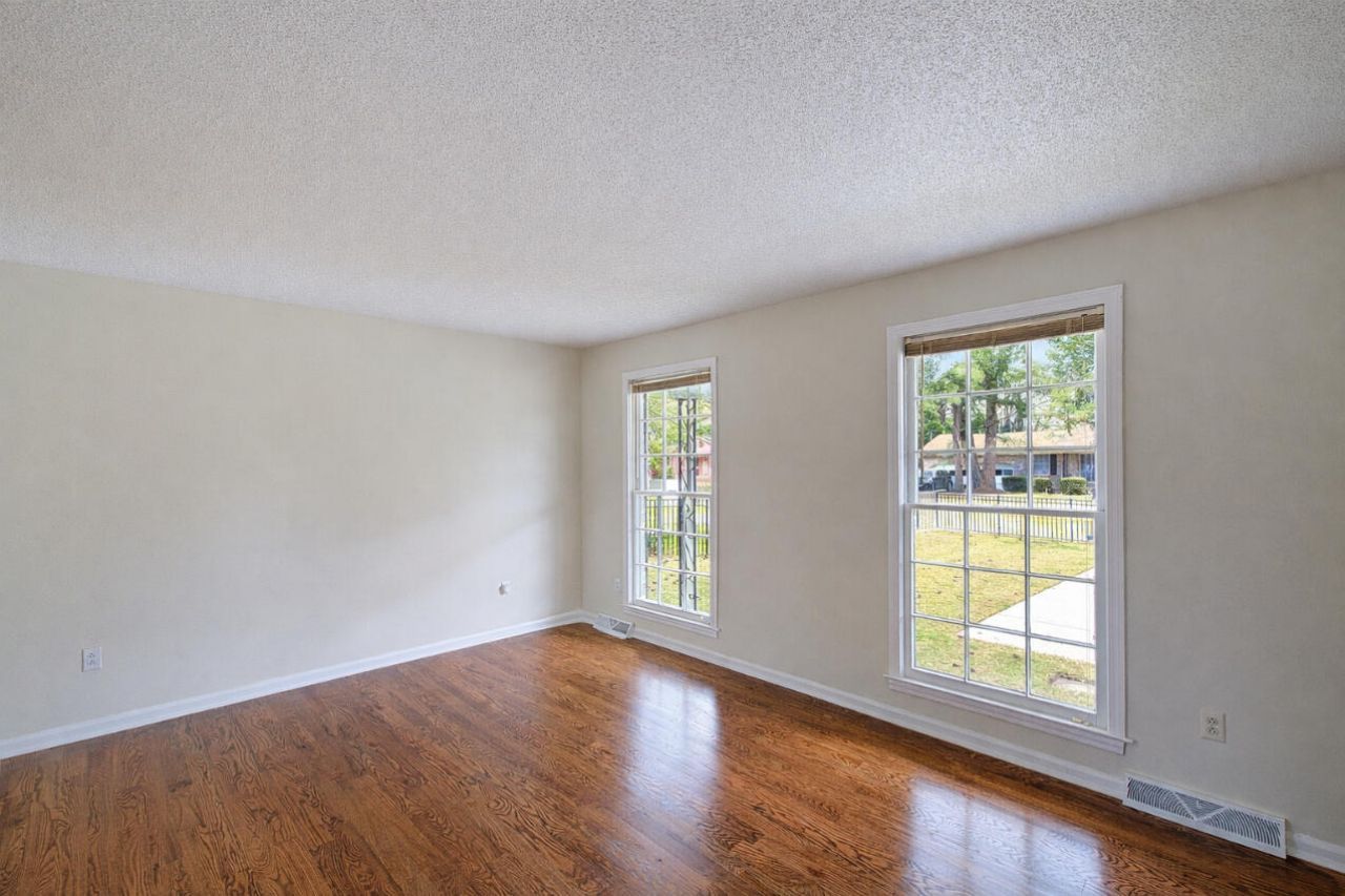 1339 Kiki Way Photo 40