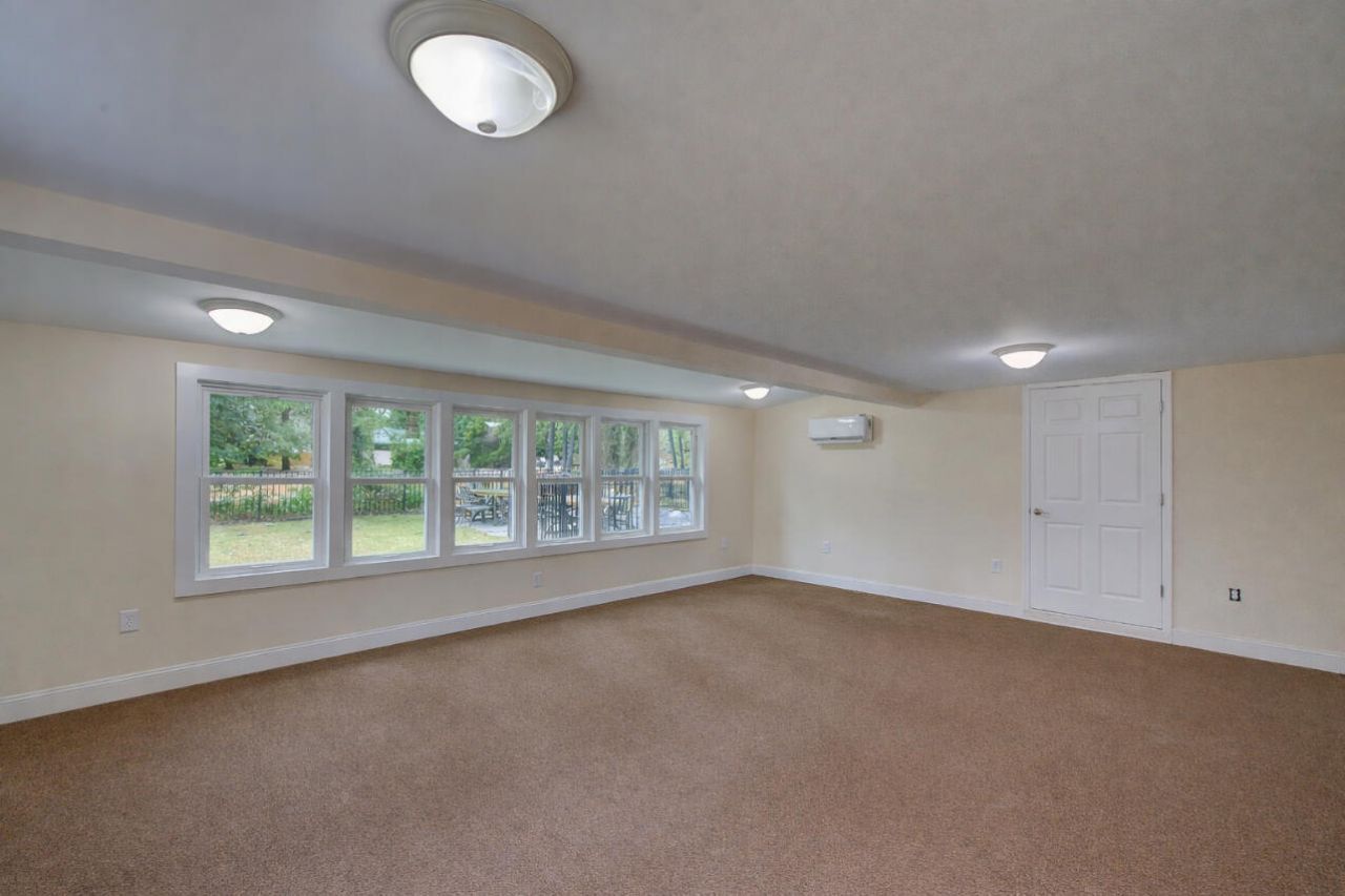 1339 Kiki Way Photo 45