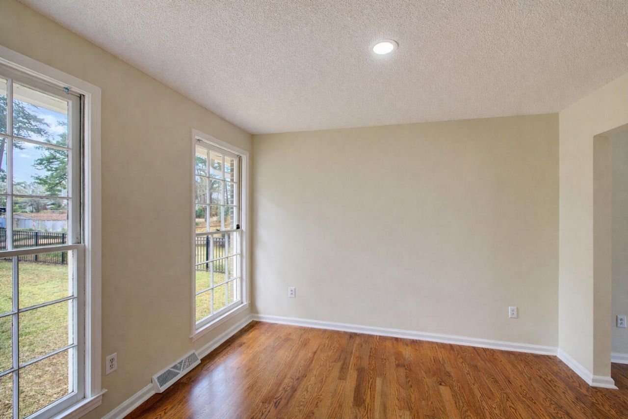 1339 Kiki Way Photo 48