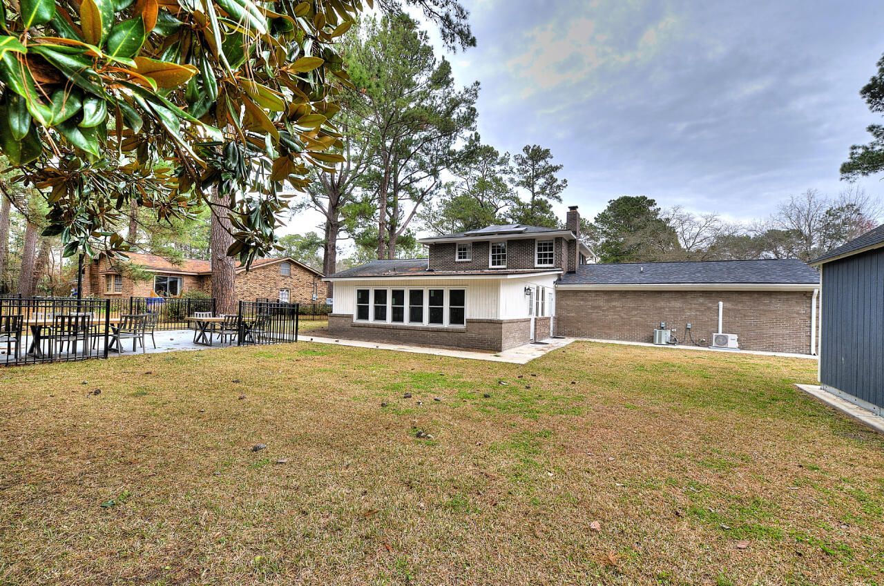 1339 Kiki Way Photo 5