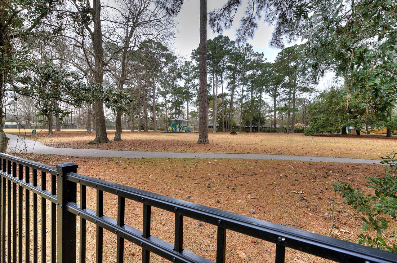 1339 Kiki Way Photo 6