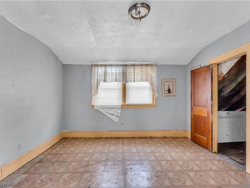 4086 E 141st Street, Cleveland, OH 44128 Photo 18