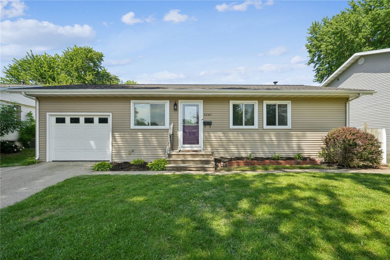 5240 Harbet Avenue Nw, Cedar Rapids, IA 52405 Main Photo
