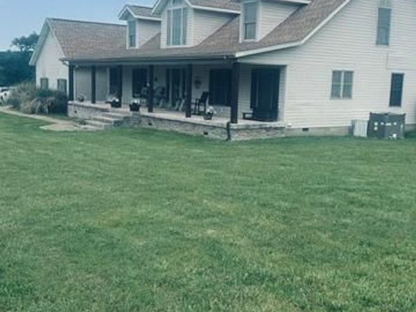 1368 Highway 12 , Gentry, AR 72734