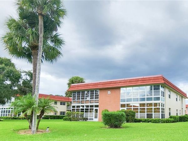 95 Spring Lake Drive, Unit 103, Vero Beach, FL 32962