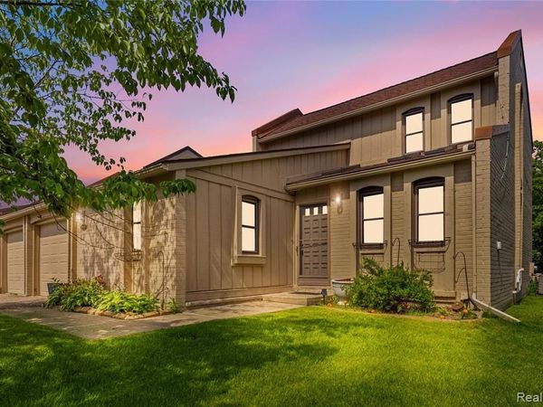 2969 Moon Lake Drive, West Bloomfield Twp, MI 48323