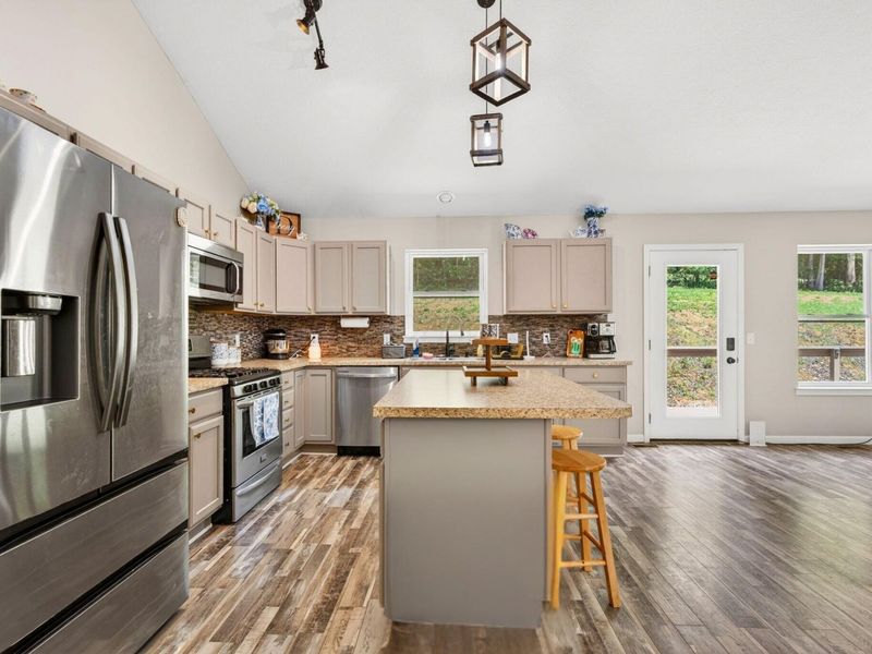 9805 Beaver Pike , Jackson, OH 45640 Photo 17