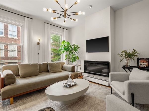 19 Walker St, Boston, MA 02129