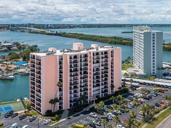 51 ISLAND WAY , Unit 807, CLEARWATER BEACH, FL 33767