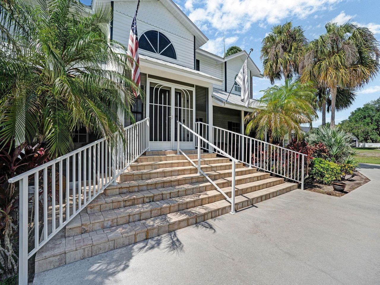 16270 Forest Mist Court, Alva, FL 33920 Photo