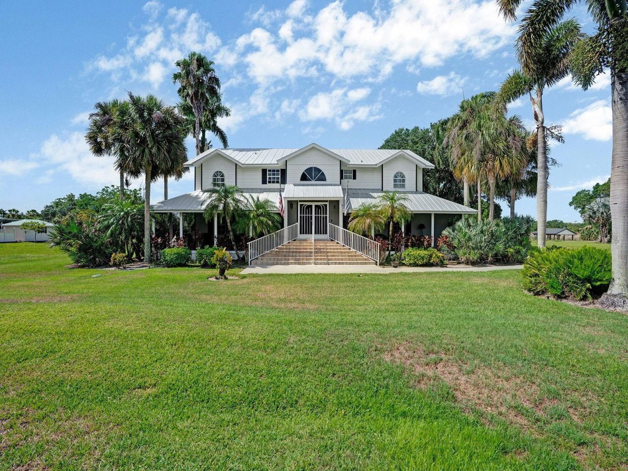 16270 Forest Mist Court, Alva, FL 33920 Photo