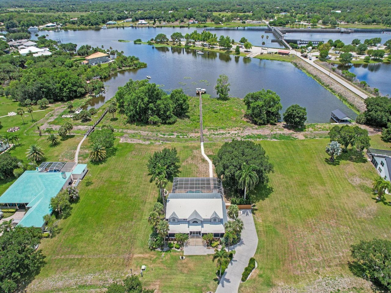16270 Forest Mist Court, Alva, FL 33920 Photo