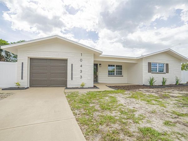 10433 ABELIA COURT , PORT RICHEY, FL 34668