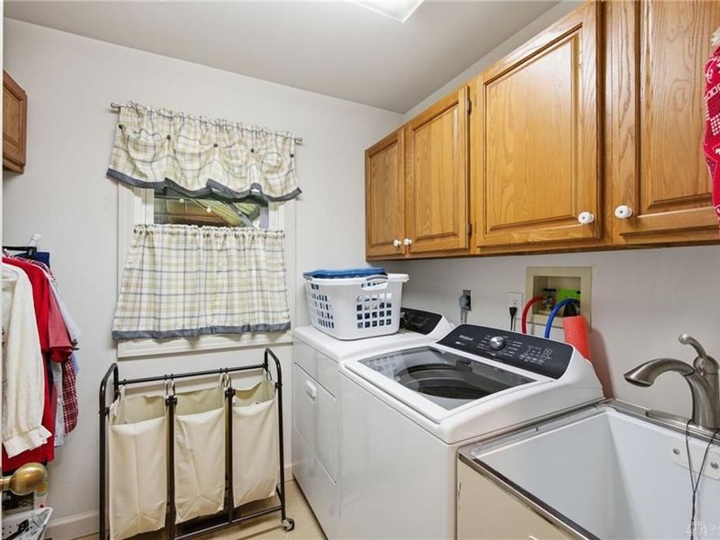 360 Locust View Way, Troy, OH 45373 Photo 33