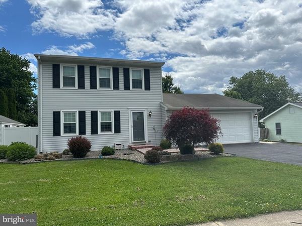 588 MULBERRY STREET , ELIZABETHTOWN, PA 17022