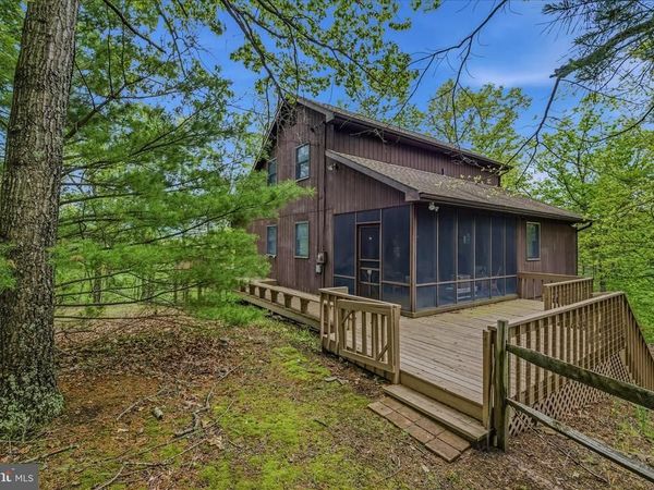 560 MOSS LANE, GREAT CACAPON, WV 25422