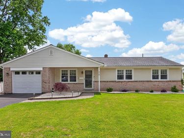 318 NORTHVIEW AVENUE , TELFORD, PA 18969