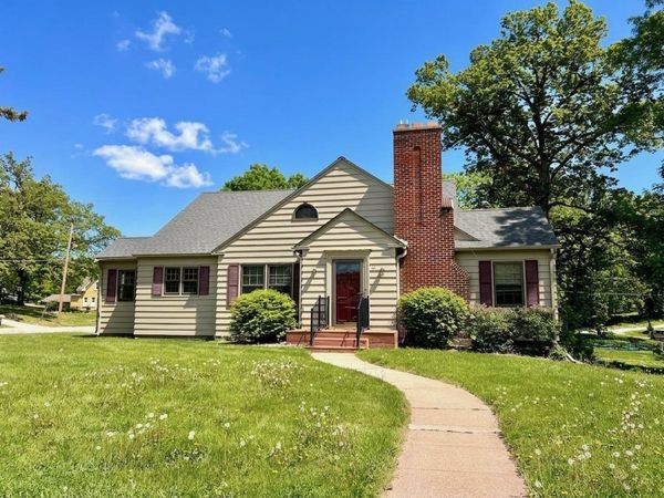 26 Birch Street NE, New London, MN 56273