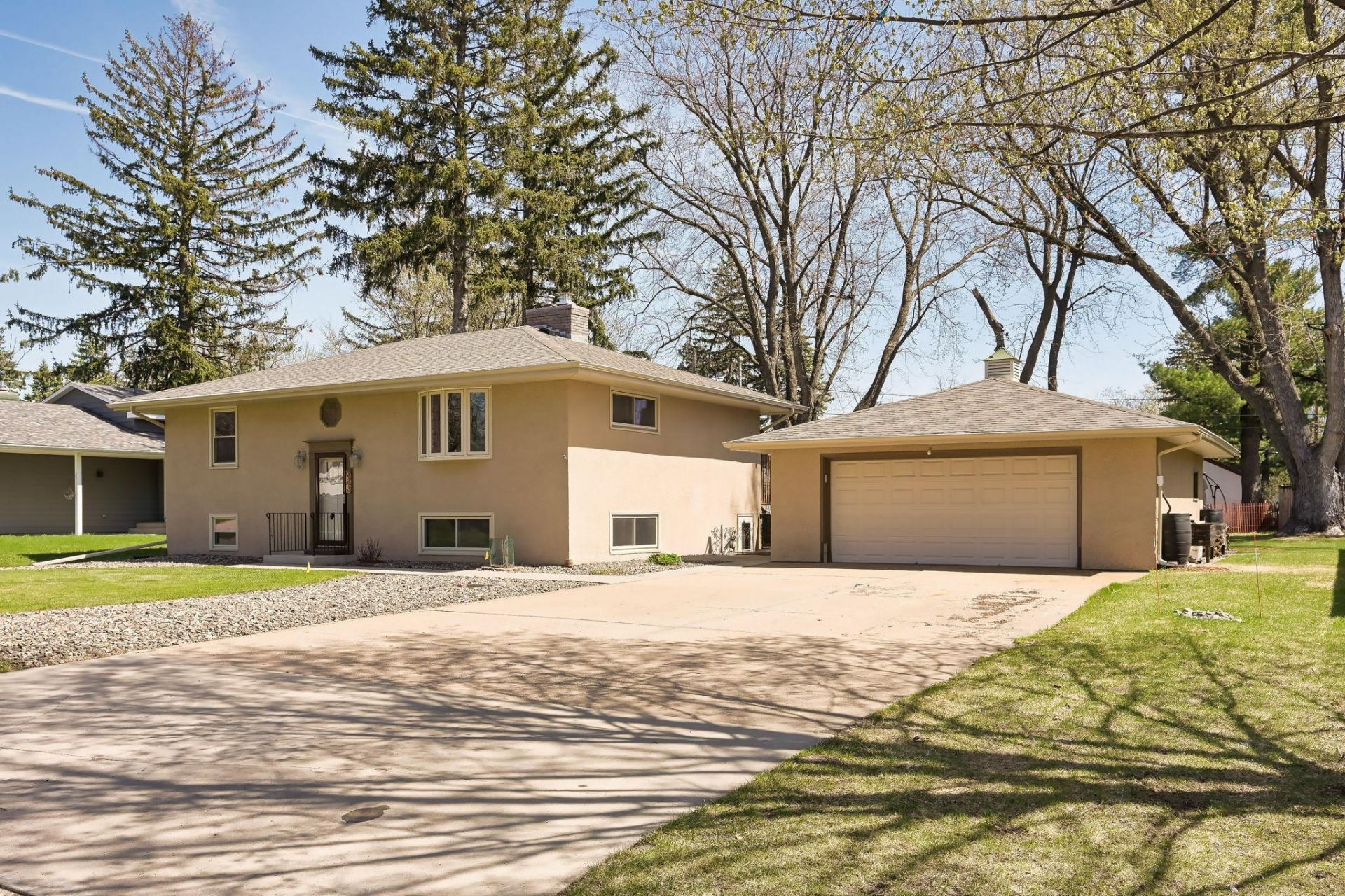 333 3rd Avenue Se, New Brighton, MN 55112 Main Photo