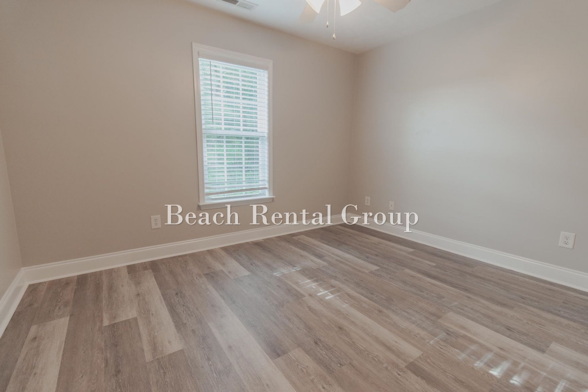 204 Macarthur Dr.  Photo 24