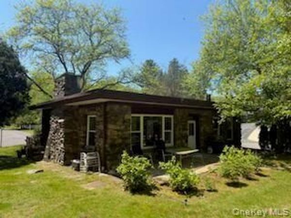 7 Saxon Woods Road , White Plains, NY 10605