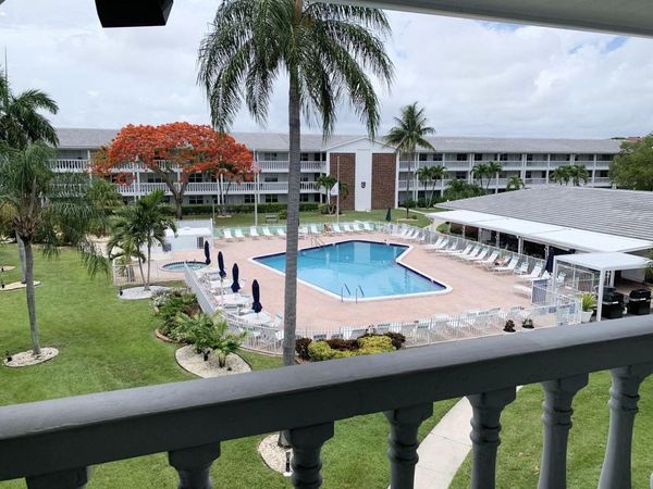 2453 NE 51st Street, Unit D309, Fort Lauderdale, FL 33308