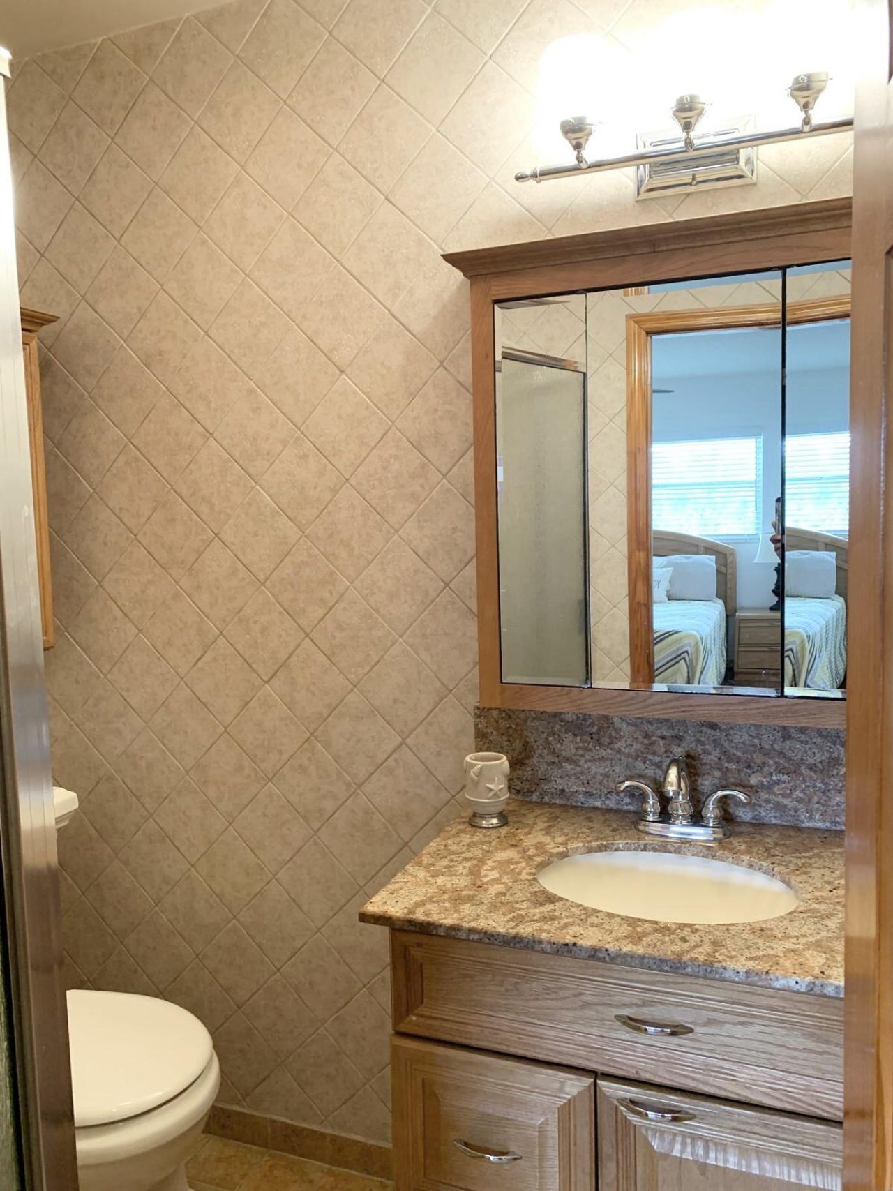 2453 NE 51st Street, Unit D309, Fort Lauderdale, FL 33308 Photo