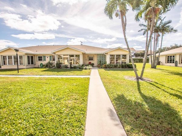 5126 Lakefront Boulevard, Unit D, Delray Beach, FL 33484